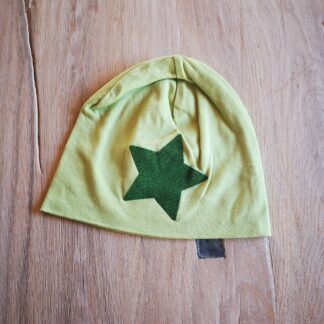 Beanie Gr. 50-52 grün/Stern